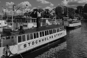 suede-lagom-stockholm-tie-up